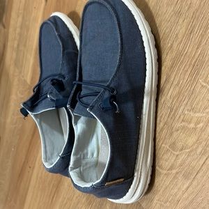 Hey dude navy shoes! Size 8
